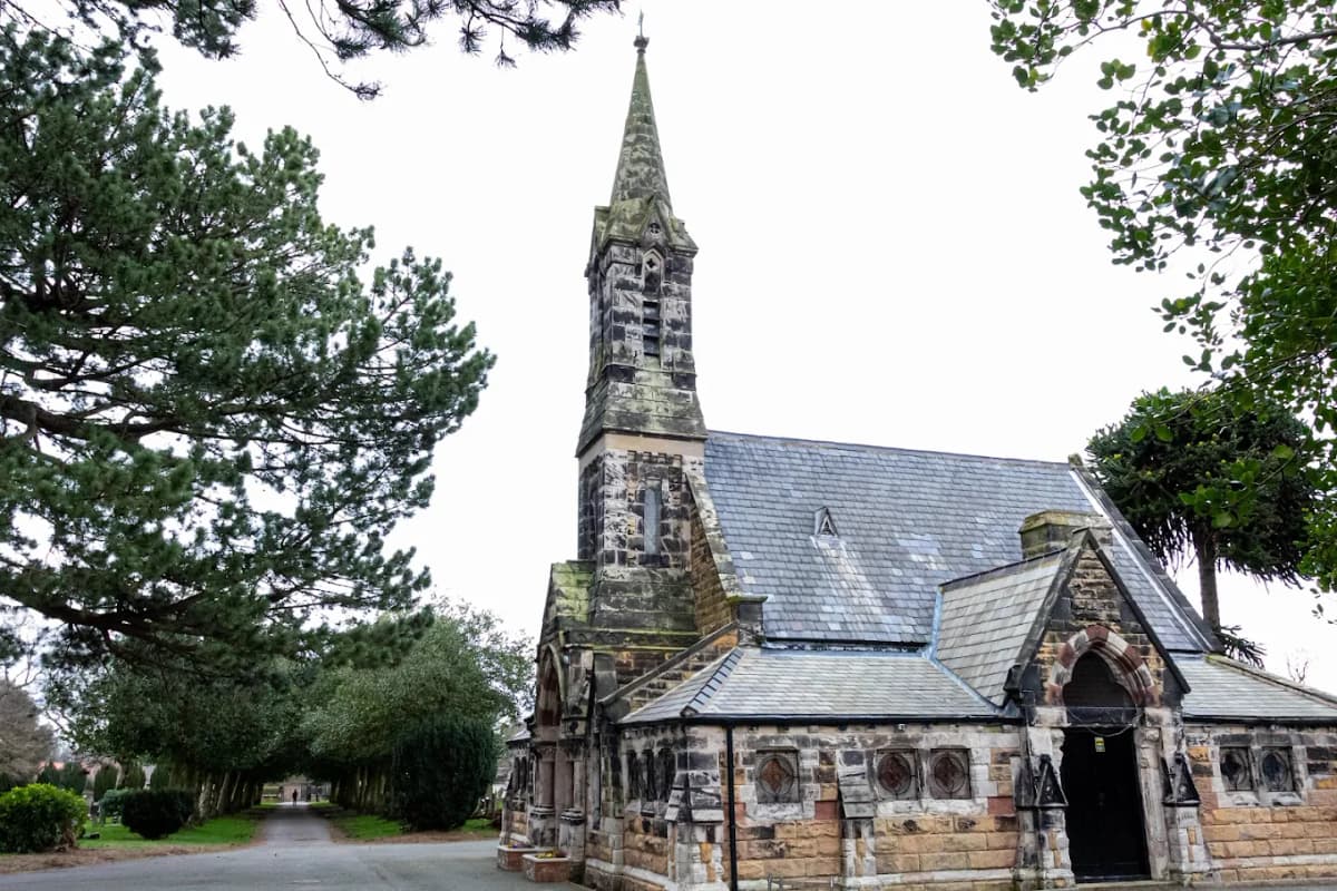 Exteriorul Bisericii Ortodoxe Române din Liverpool – Bebington, Wirral